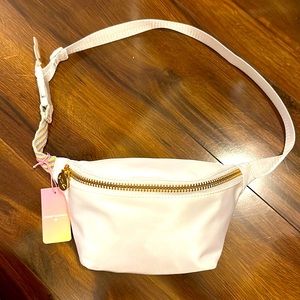 White Stoney Clover fanny pack